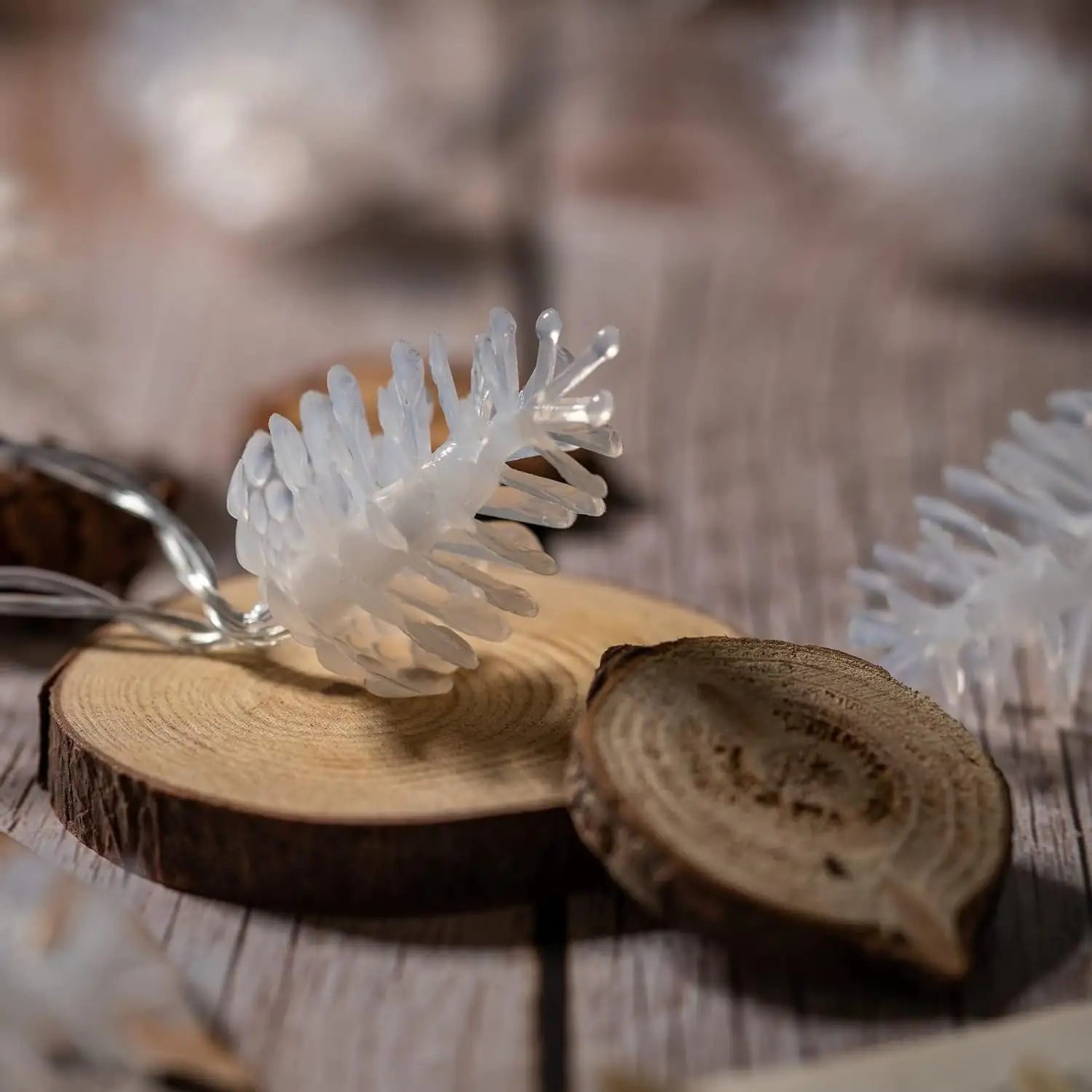 LED Pinecone Home Lamp